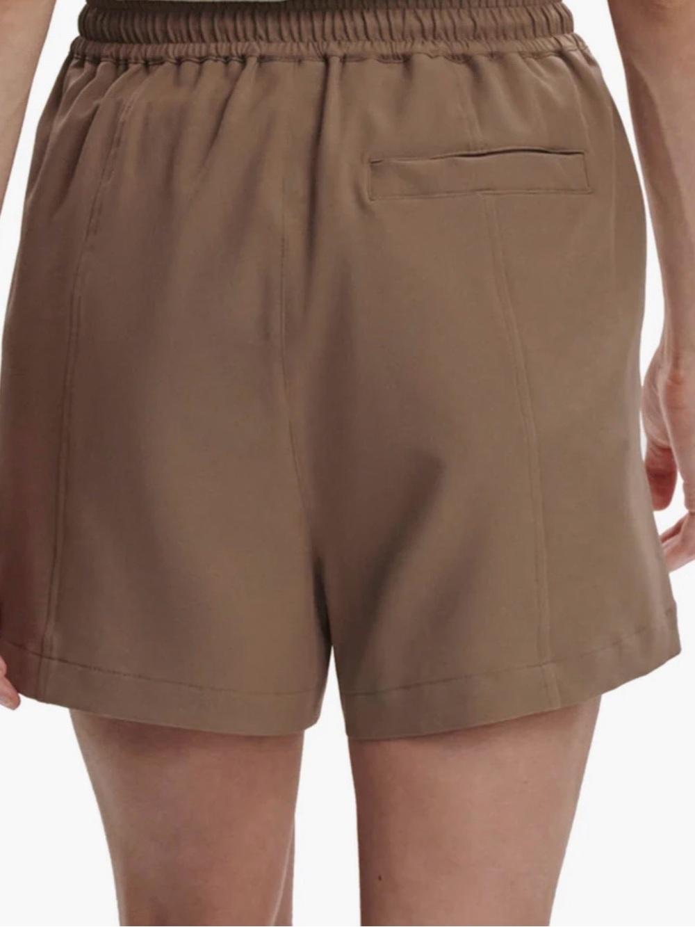 Varley Esmond 3” shorts in Taupe Stone Sz M - Picture 2 of 7